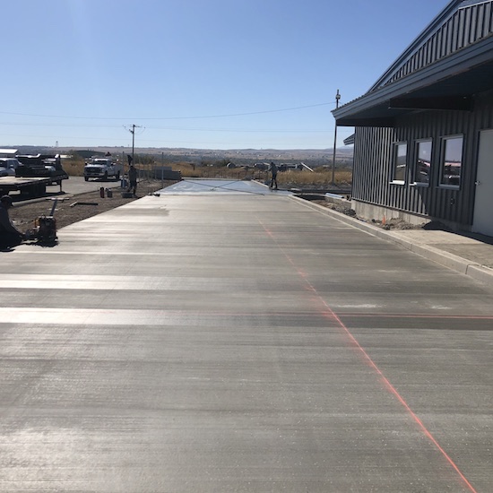 front-entrance-concrete-pour-commercial-building